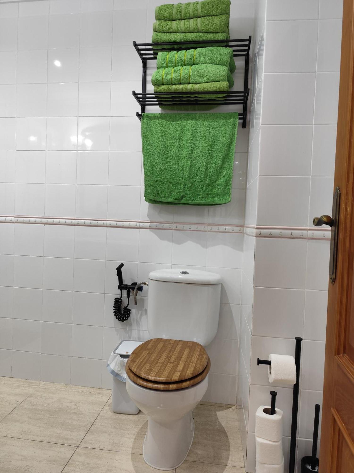 2, Amplio Con Garaje, 3 Dorms, 1 Bano Elche